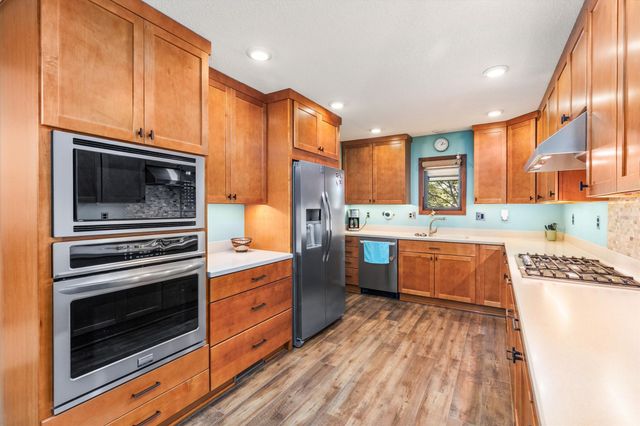3808 Melanie Circle, Urbandale, IA 50322