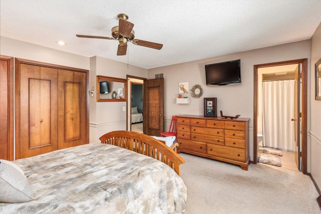 3808 Melanie Circle, Urbandale, IA 50322