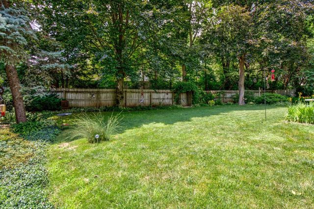 3808 Melanie Circle, Urbandale, IA 50322