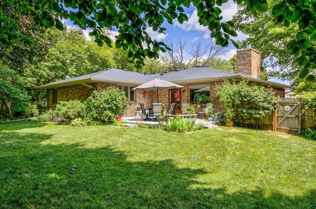 3808 Melanie Circle, Urbandale, IA 50322