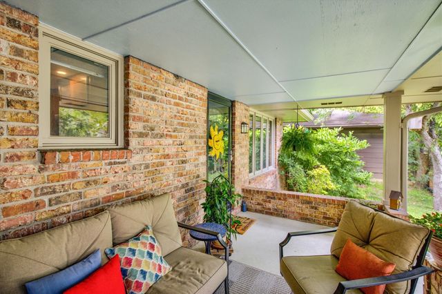 3808 Melanie Circle, Urbandale, IA 50322