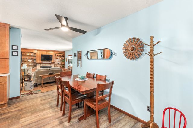 3808 Melanie Circle, Urbandale, IA 50322