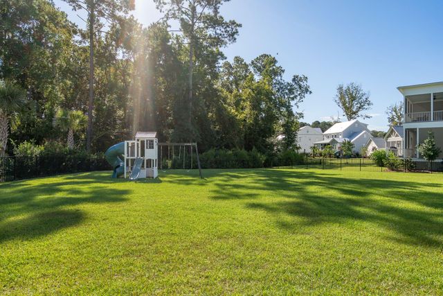 1703 Crab Bank Drive, Mount Pleasant, SC 29466