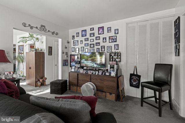 400 BURLINGTON AVE, Delanco, NJ 08075