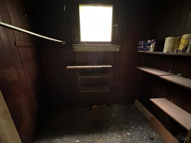 10 Township Avenue, Elmwood Place, OH 45216