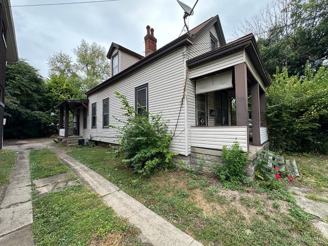 10 Township Avenue, Elmwood Place, OH 45216