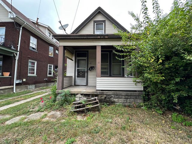 10 Township Avenue, Elmwood Place, OH 45216