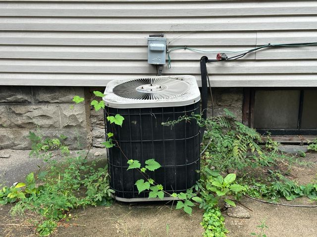 10 Township Avenue, Elmwood Place, OH 45216