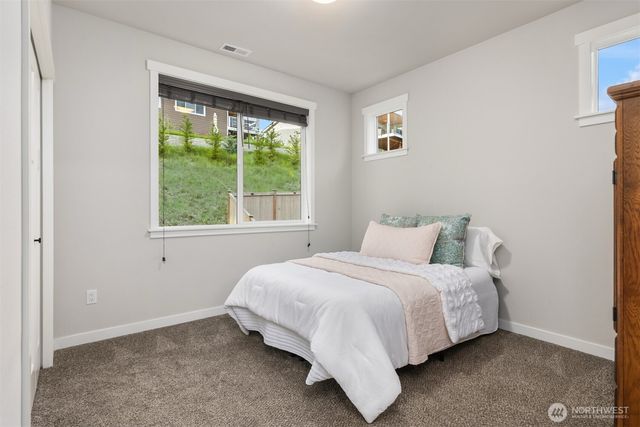 1762 NE Crystallia Court, Poulsbo, WA 98370