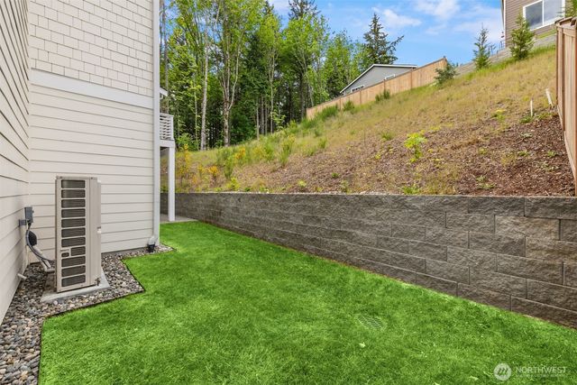 1762 NE Crystallia Court, Poulsbo, WA 98370