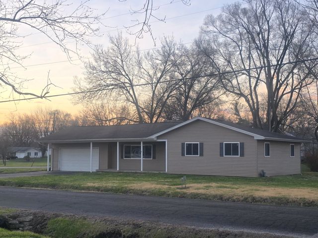 1505 W Ash Avenue, Decatur, IL 62526