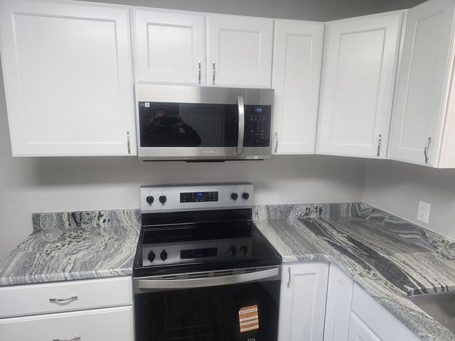 1505 W Ash Avenue, Decatur, IL 62526