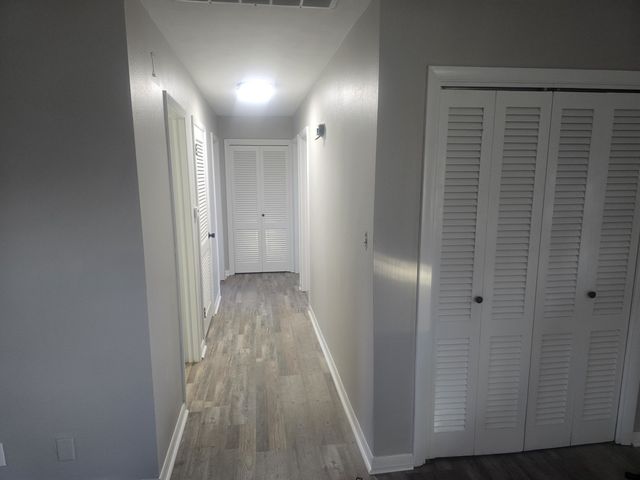 1505 W Ash Avenue, Decatur, IL 62526