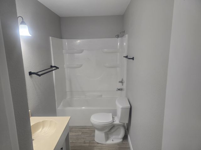 1505 W Ash Avenue, Decatur, IL 62526