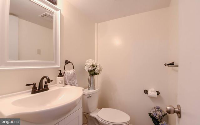 1939 BIRCHWOOD PARK DR N, Cherry Hill, NJ 08003