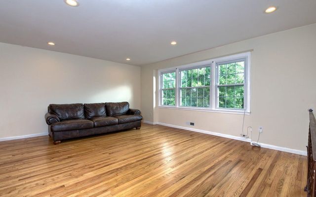 1939 BIRCHWOOD PARK DR N, Cherry Hill, NJ 08003