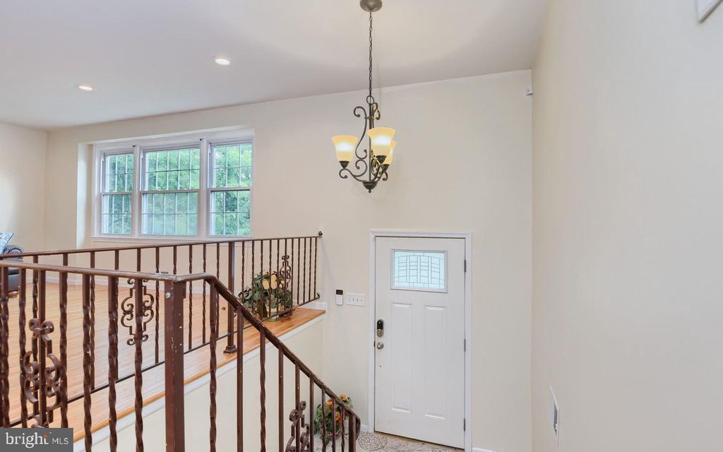 1939 BIRCHWOOD PARK DR N, CHERRY HILL, NJ 08003 — photo 3