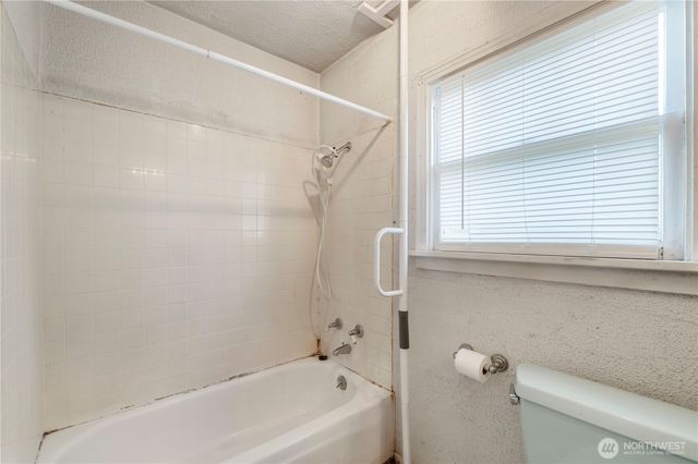 10216 Ainsworth Avenue S, Tacoma, WA 98444