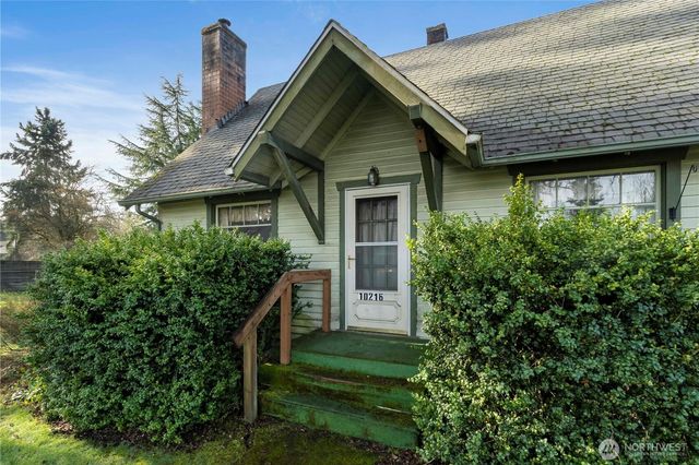 10216 Ainsworth Avenue S, Tacoma, WA 98444