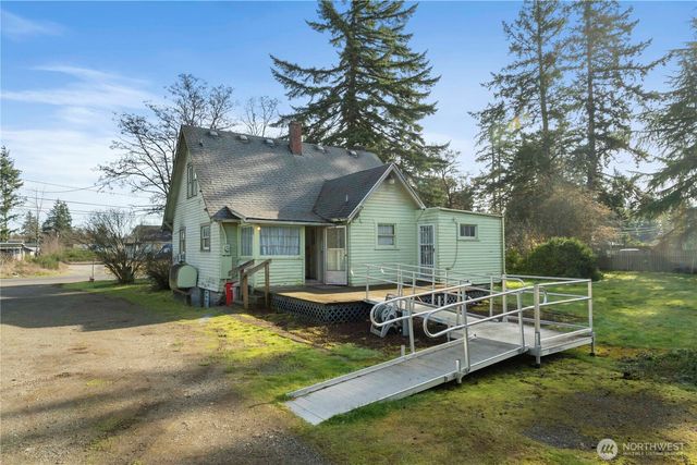 10216 Ainsworth Avenue S, Tacoma, WA 98444