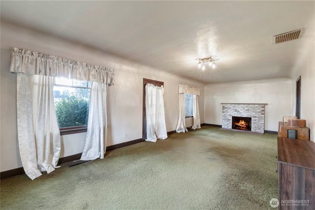 10216 Ainsworth Avenue S, Tacoma, WA 98444