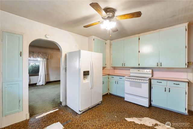 10216 Ainsworth Avenue S, Tacoma, WA 98444