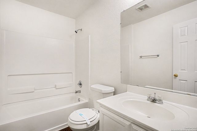 3959 Key West, Converse, TX 78109