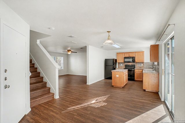 3959 Key West, Converse, TX 78109