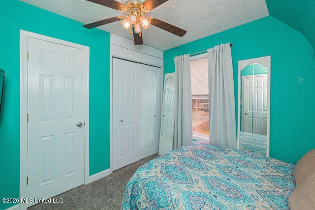 6085 Apache Drive, Kiln, MS 39556