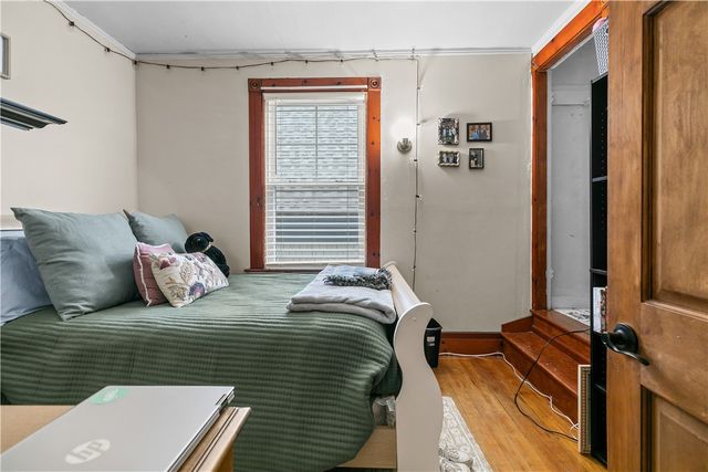 31 W Narragansett Avenue 2, Newport, RI 02840