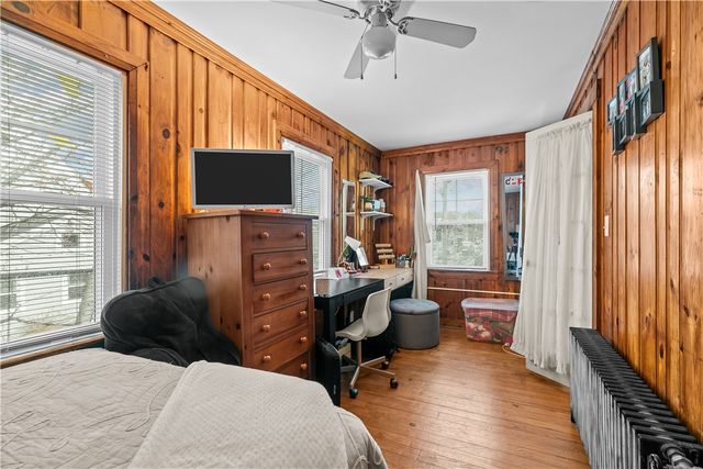 31 W Narragansett Avenue 2, Newport, RI 02840