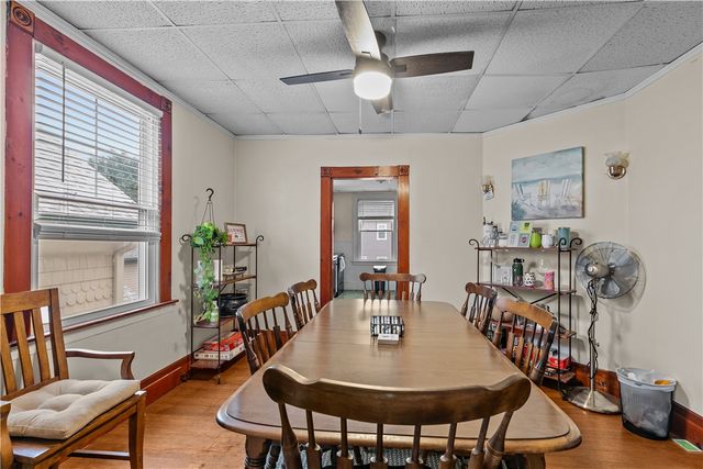 31 W Narragansett Avenue 2, Newport, RI 02840
