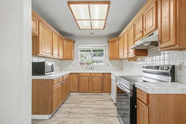 3608 Mc Cain Way, North Highlands, CA 95660