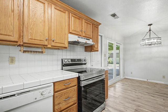 3608 Mc Cain Way, North Highlands, CA 95660