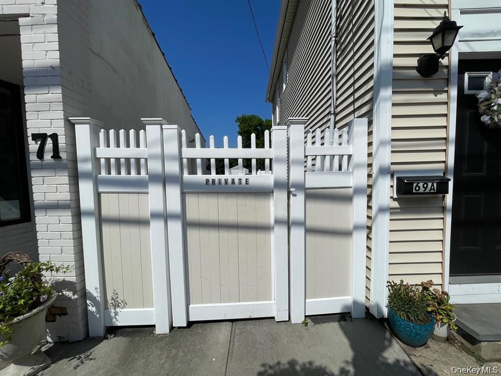 69 Broadway, Greenlawn, NY 11740 — photo 3