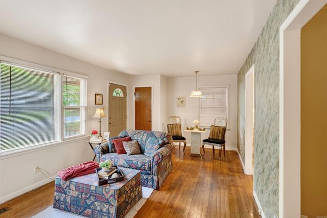 9 Michaels St Street, Little Rock, AR 72204