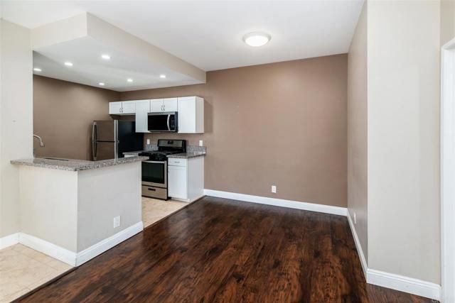 13716 Midland Rd, Poway, CA 92064