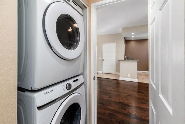 13716 Midland Rd, Poway, CA 92064