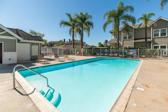 13716 Midland Rd, Poway, CA 92064