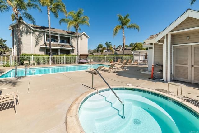 13716 Midland Rd, Poway, CA 92064