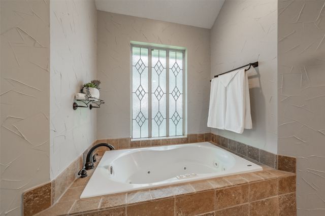 3317 Clearfield Drive, Grapevine, TX 76051
