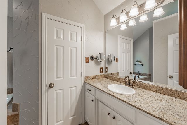 3317 Clearfield Drive, Grapevine, TX 76051