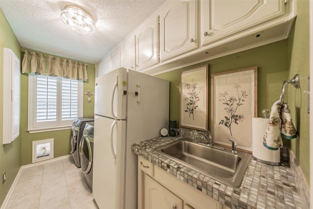 3317 Clearfield Drive, Grapevine, TX 76051