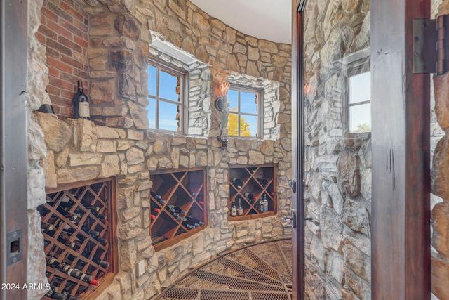 6519 E MALCOMB Drive, Paradise Valley, AZ 85253