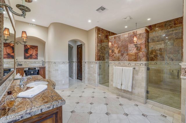 6519 E MALCOMB Drive, Paradise Valley, AZ 85253