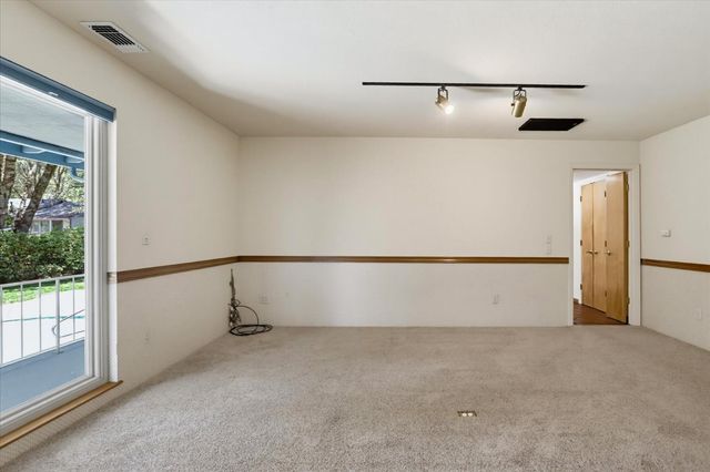 12104 Sunny Slope Dr, Nevada City, CA 95959