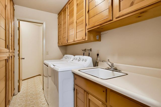 12104 Sunny Slope Dr, Nevada City, CA 95959