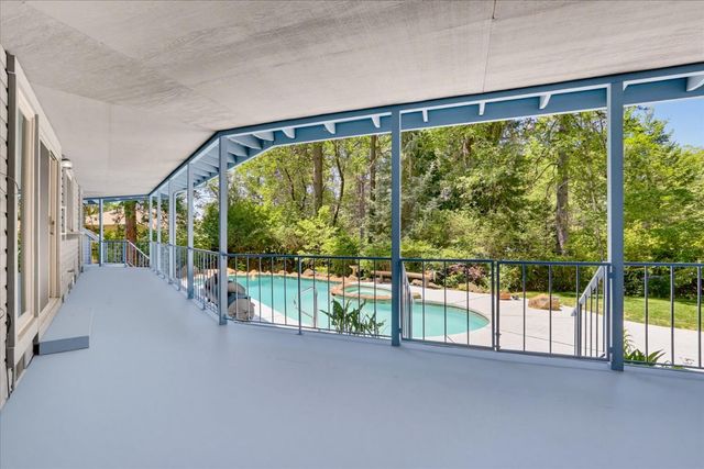 12104 Sunny Slope Dr, Nevada City, CA 95959