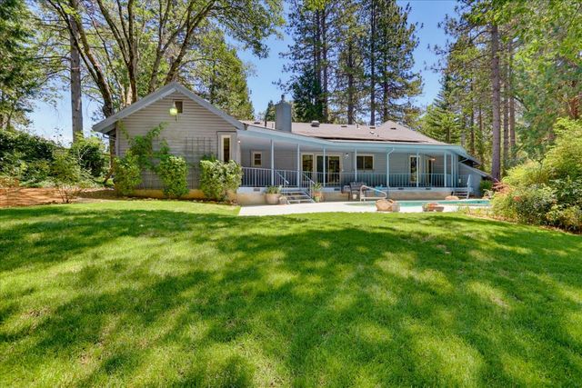 12104 Sunny Slope Dr, Nevada City, CA 95959