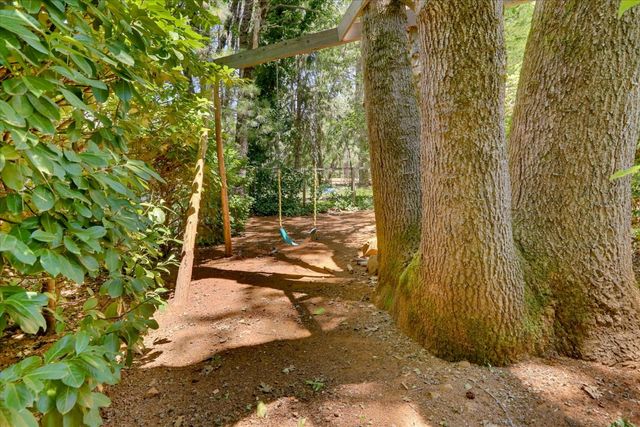12104 Sunny Slope Dr, Nevada City, CA 95959